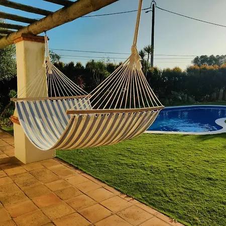 Guestready - Charming With Pool In