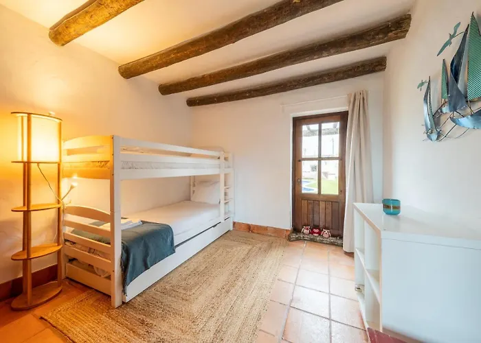 Guestready - Charming With Pool In Maison d'hôtes Sesimbra