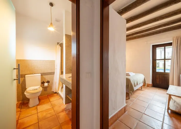 Guestready - Charming With Pool In
