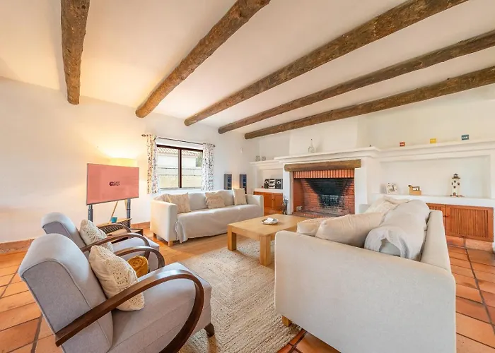 بيت ضيافة Guestready - Charming With Pool In سيسيمبرا
