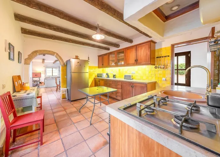 Guestready - Charming With Pool In