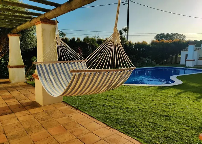 Guestready - Charming With Pool In